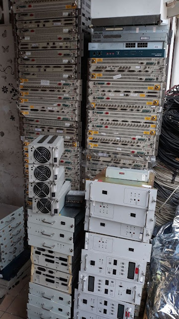 PERANGKAT TELEKOMUNIKASI